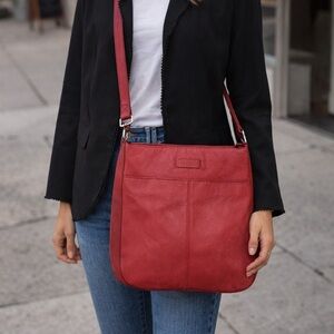 Fossil Genuine Classic Leather Crossbody Bag